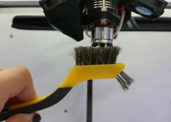 When and How to Clean the 3D Printer Nozzle?