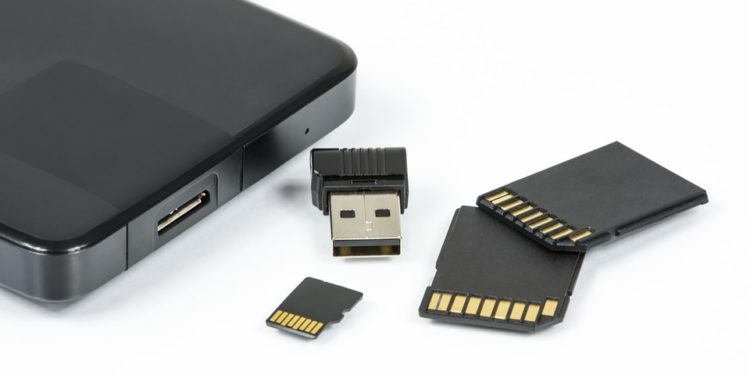 Digital Storage Media, Flash Memory, The Memory Card