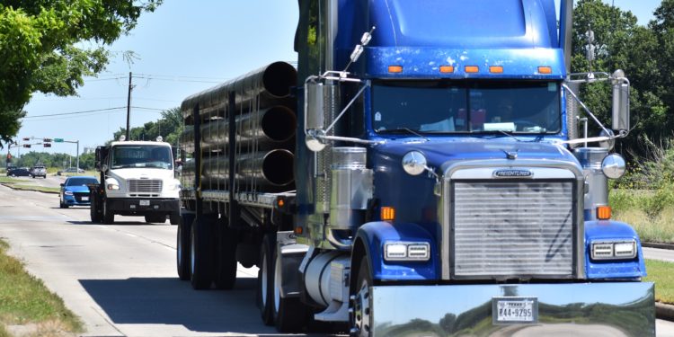 What to Do After an 18-Wheeler Accident